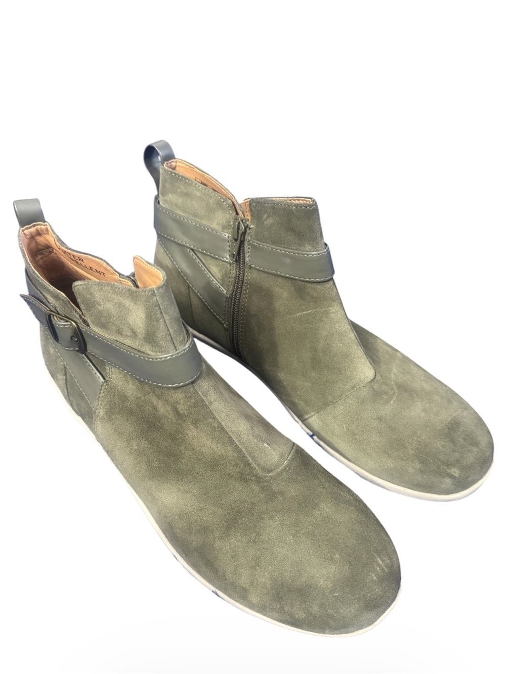 Vionic Romy Water Repellent Suede Bootie Size 12